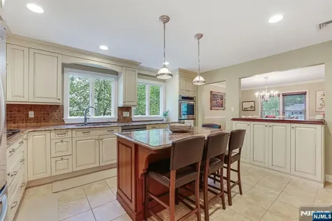 7 Pontiac Drive Wayne NJ 07470