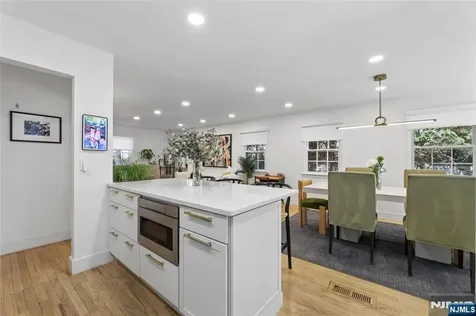 4 Lois Avenue Demarest NJ 07627