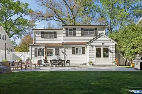 4 Lois Avenue Demarest NJ 07627