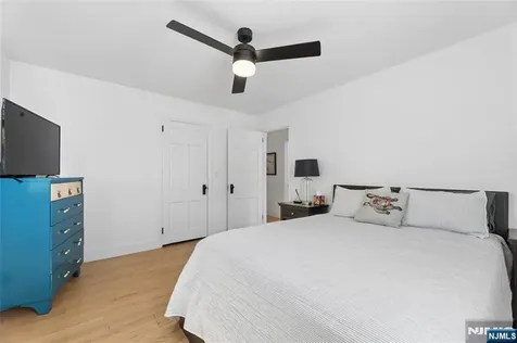 4 Lois Avenue Demarest NJ 07627