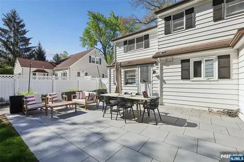 4 Lois Avenue Demarest NJ 07627