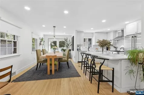 4 Lois Avenue Demarest NJ 07627