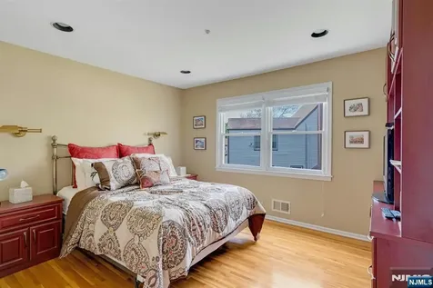 42-09 Cosgrove Court Fair Lawn NJ 07410