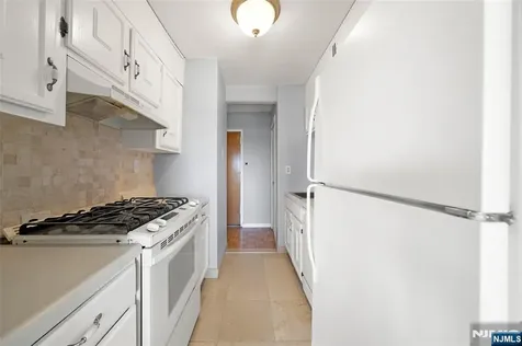 150 Overlook Avenue Hackensack NJ 07601