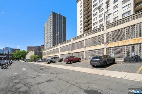 150 Overlook Avenue Hackensack NJ 07601