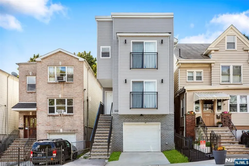 1081 18th Avenue Newark NJ 07106