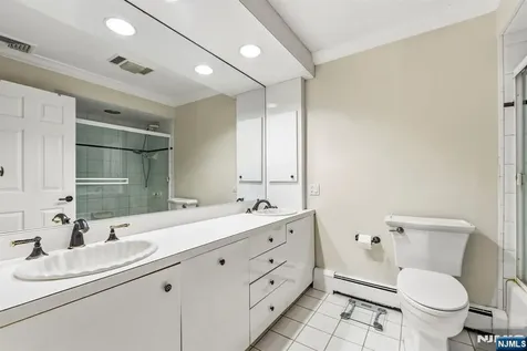 12 Wildwood Drive North Caldwell NJ 07006