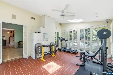 12 Wildwood Drive North Caldwell NJ 07006