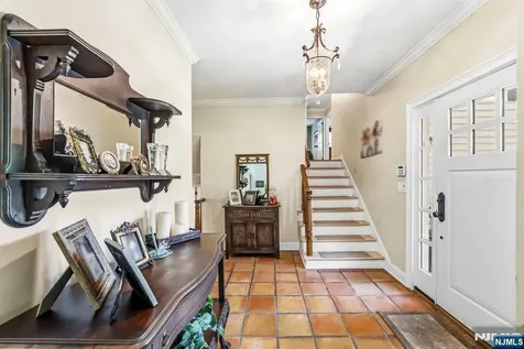 12 Wildwood Drive North Caldwell NJ 07006