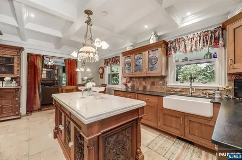 33 Edgemere Avenue Mount Arlington Boro NJ 07856