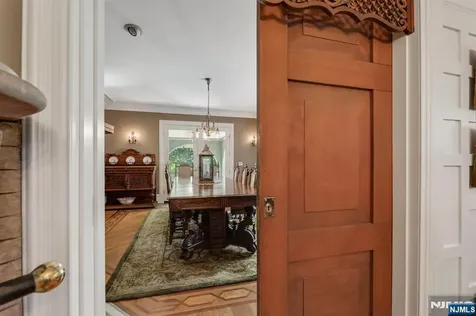 33 Edgemere Avenue Mount Arlington Boro NJ 07856