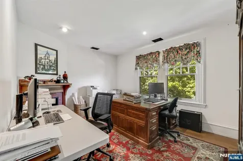 33 Edgemere Avenue Mount Arlington Boro NJ 07856