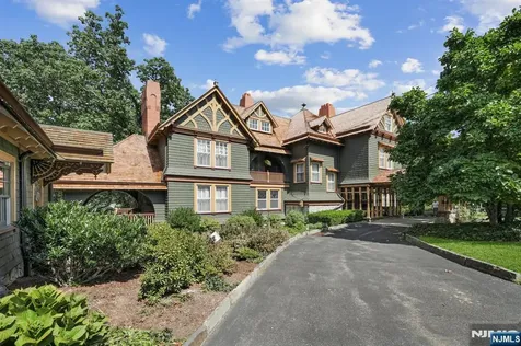 33 Edgemere Avenue Mount Arlington Boro NJ 07856