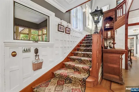33 Edgemere Avenue Mount Arlington Boro NJ 07856