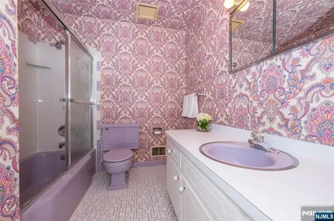 7 Waddington West Orange NJ 07052
