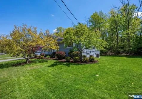 7 Waddington West Orange NJ 07052