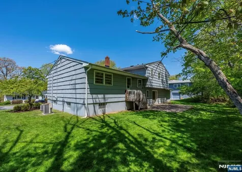 7 Waddington West Orange NJ 07052