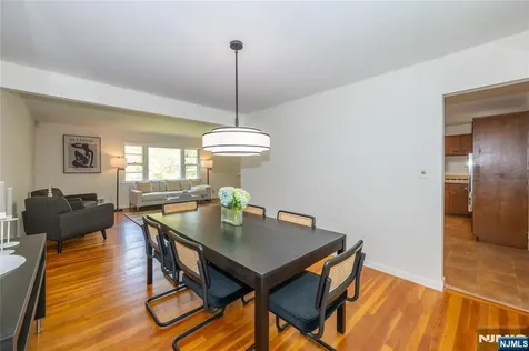 7 Waddington West Orange NJ 07052