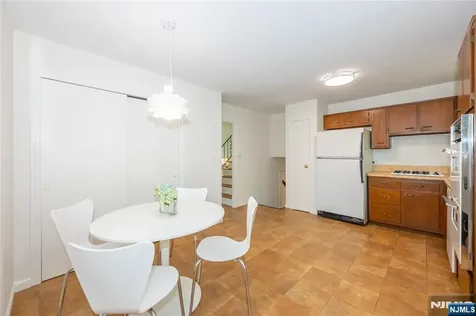 7 Waddington West Orange NJ 07052