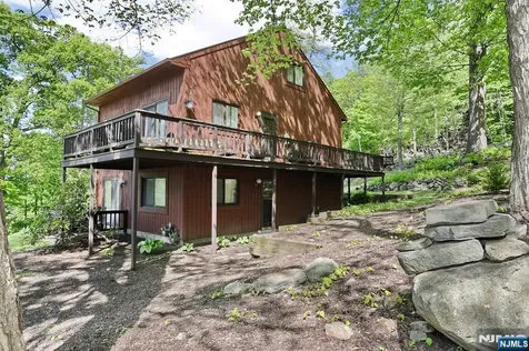 1 Gray Rock Drive Vernon NJ 07462