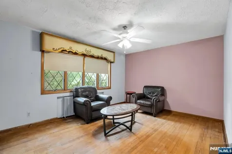 123 Summit Avenue Elmwood Park NJ 07407