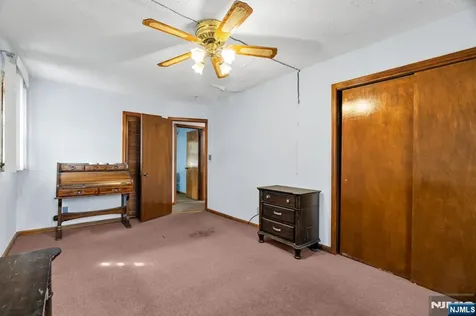 123 Summit Avenue Elmwood Park NJ 07407