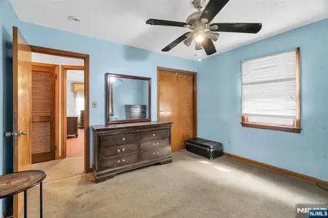 123 Summit Avenue Elmwood Park NJ 07407