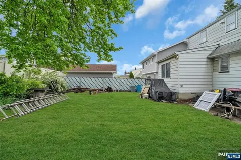 123 Summit Avenue Elmwood Park NJ 07407