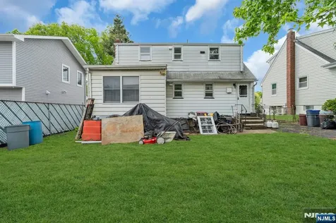 123 Summit Avenue Elmwood Park NJ 07407