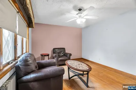 123 Summit Avenue Elmwood Park NJ 07407