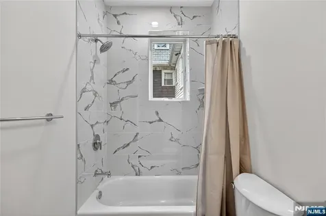 46 Hudson Avenue Edgewater NJ 07020