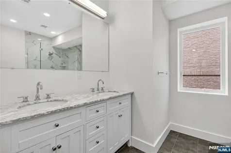 46 Hudson Avenue Edgewater NJ 07020