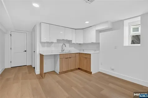 46 Hudson Avenue Edgewater NJ 07020