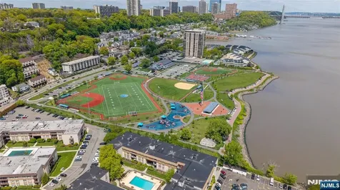 46 Hudson Avenue Edgewater NJ 07020