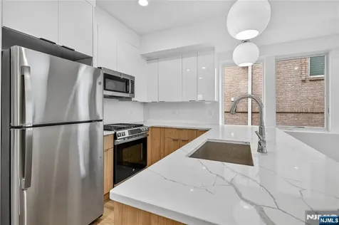 46 Hudson Avenue Edgewater NJ 07020