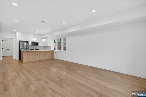 46 Hudson Avenue Edgewater NJ 07020