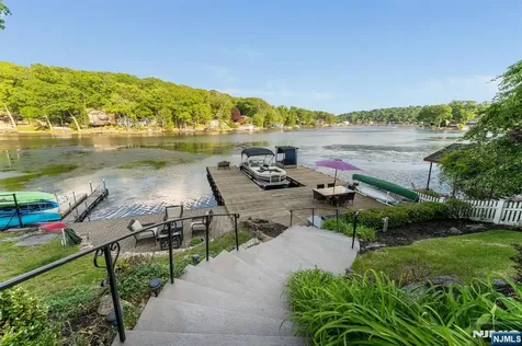 235 Hudson Avenue Hopatcong NJ 07843