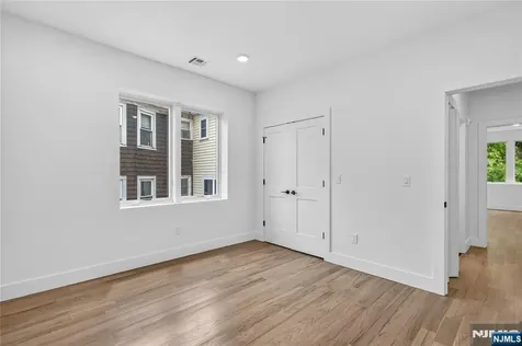 46 Hudson Avenue Edgewater NJ 07020