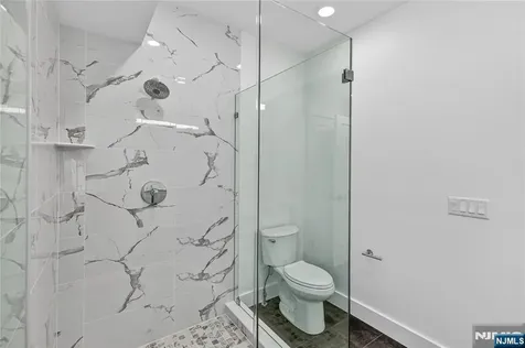 46 Hudson Avenue Edgewater NJ 07020