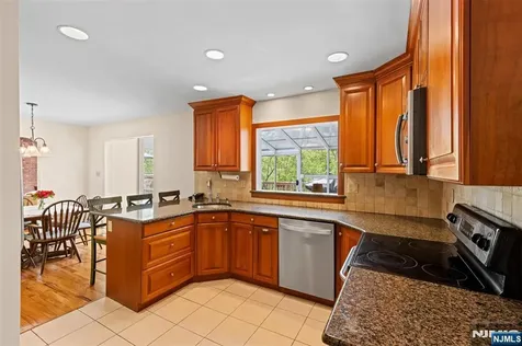 15 Lake Riconda Drive Ringwood NJ 07456