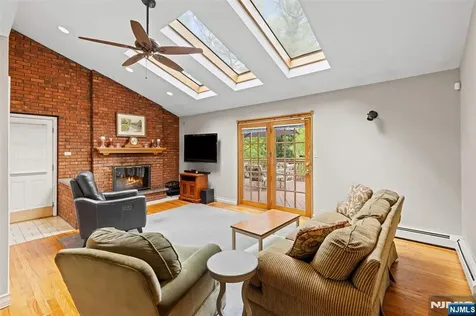 15 Lake Riconda Drive Ringwood NJ 07456