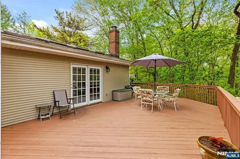 15 Lake Riconda Drive Ringwood NJ 07456