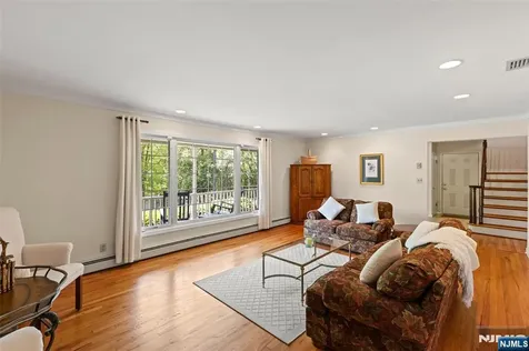 15 Lake Riconda Drive Ringwood NJ 07456