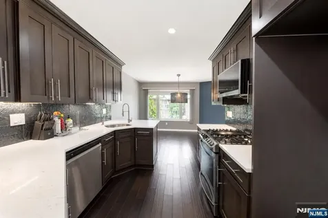 7 Tulip Crescent Little Falls NJ 07424