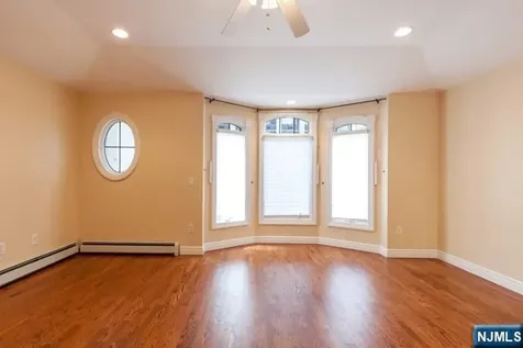 153 Old Palisade Road Fort Lee NJ 07024