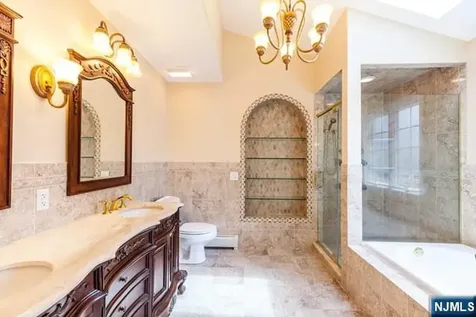 153 Old Palisade Road Fort Lee NJ 07024