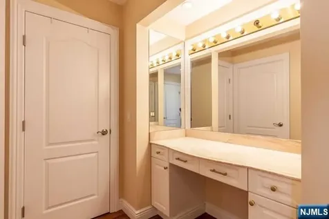 153 Old Palisade Road Fort Lee NJ 07024