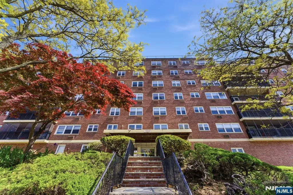 415 Claremont Avenue Montclair NJ 07042
