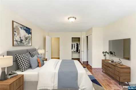 415 Claremont Avenue Montclair NJ 07042