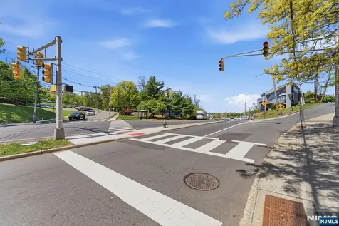 415 Claremont Avenue Montclair NJ 07042